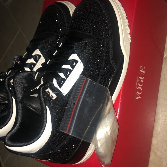 Heat - Picture 5 of 8